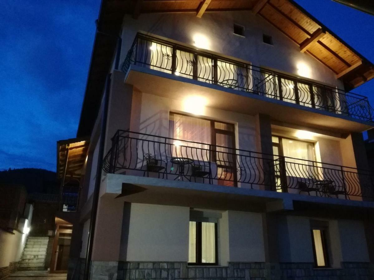 Къща Генчеви Otel Sarnitsa Dış mekan fotoğraf