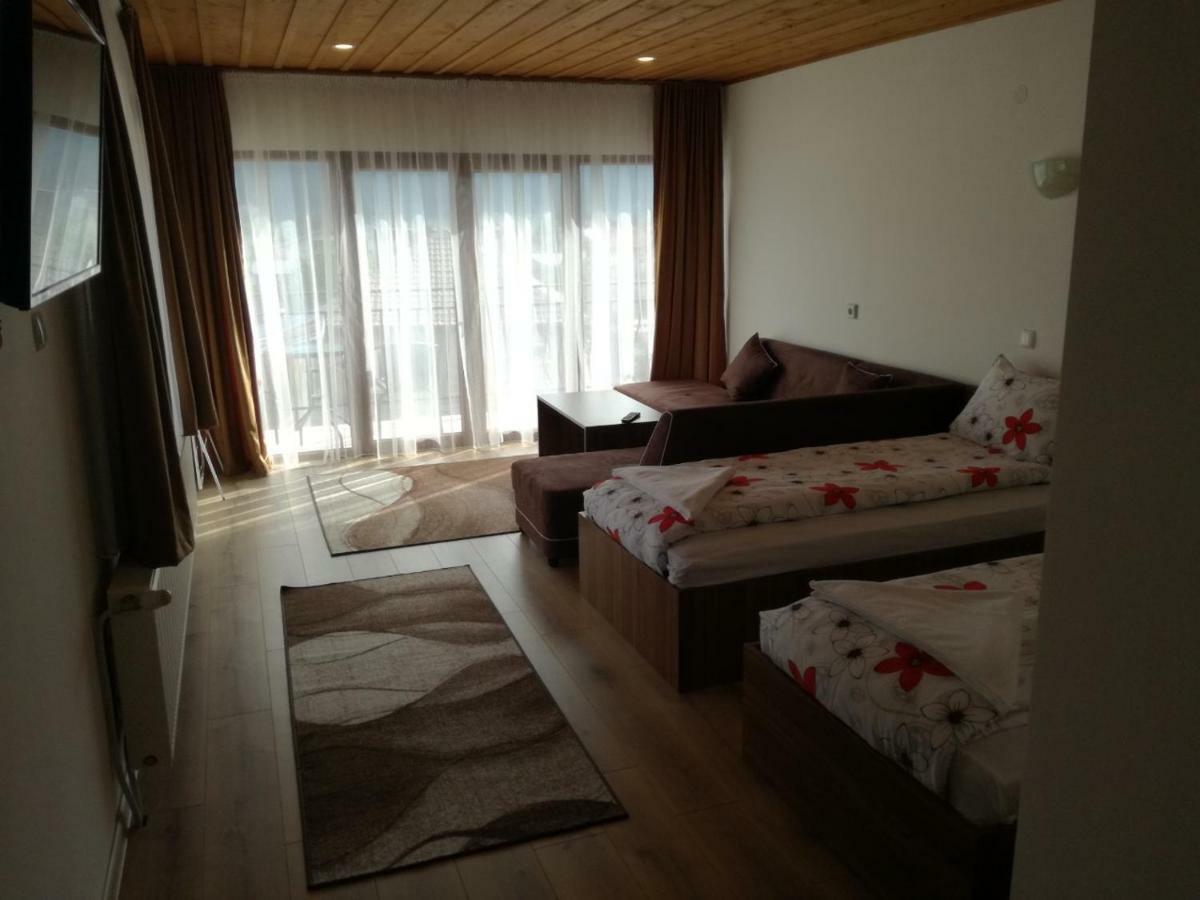 Къща Генчеви Otel Sarnitsa Dış mekan fotoğraf