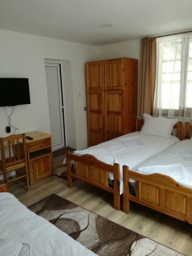 Къща Генчеви Otel Sarnitsa Dış mekan fotoğraf